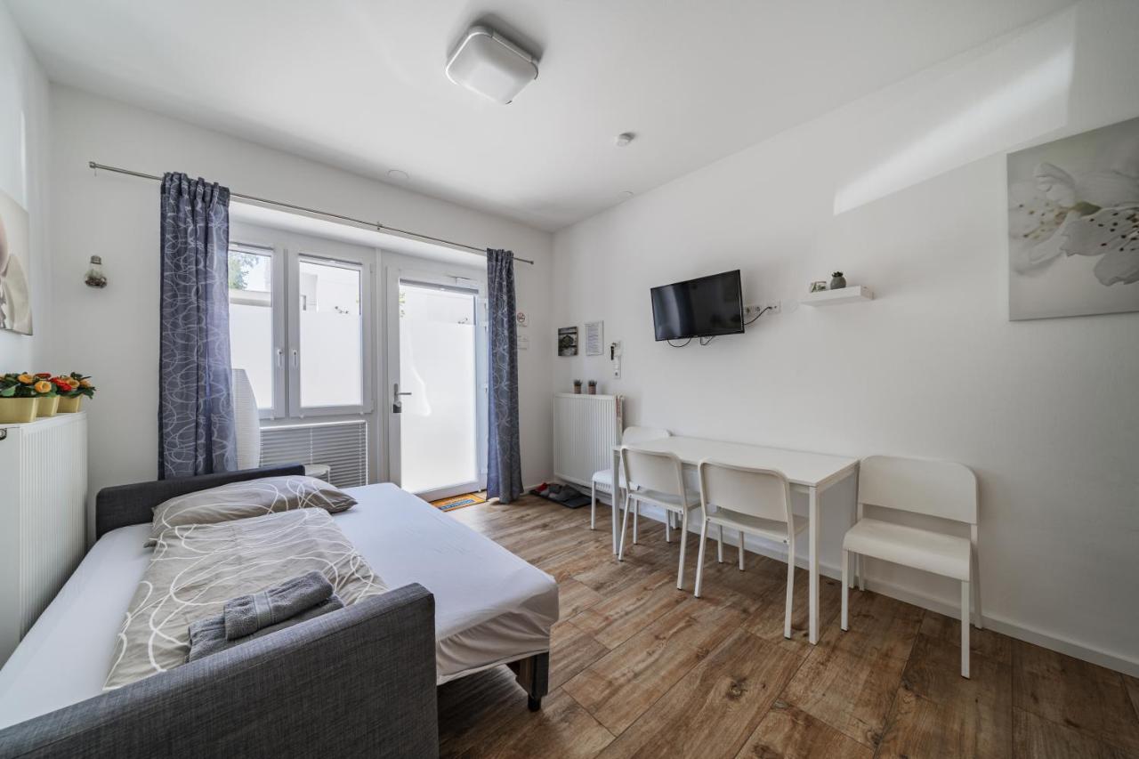 Modernes Appartement Nahe U-Bahn Und Schoenbrunn Wina Bagian luar foto