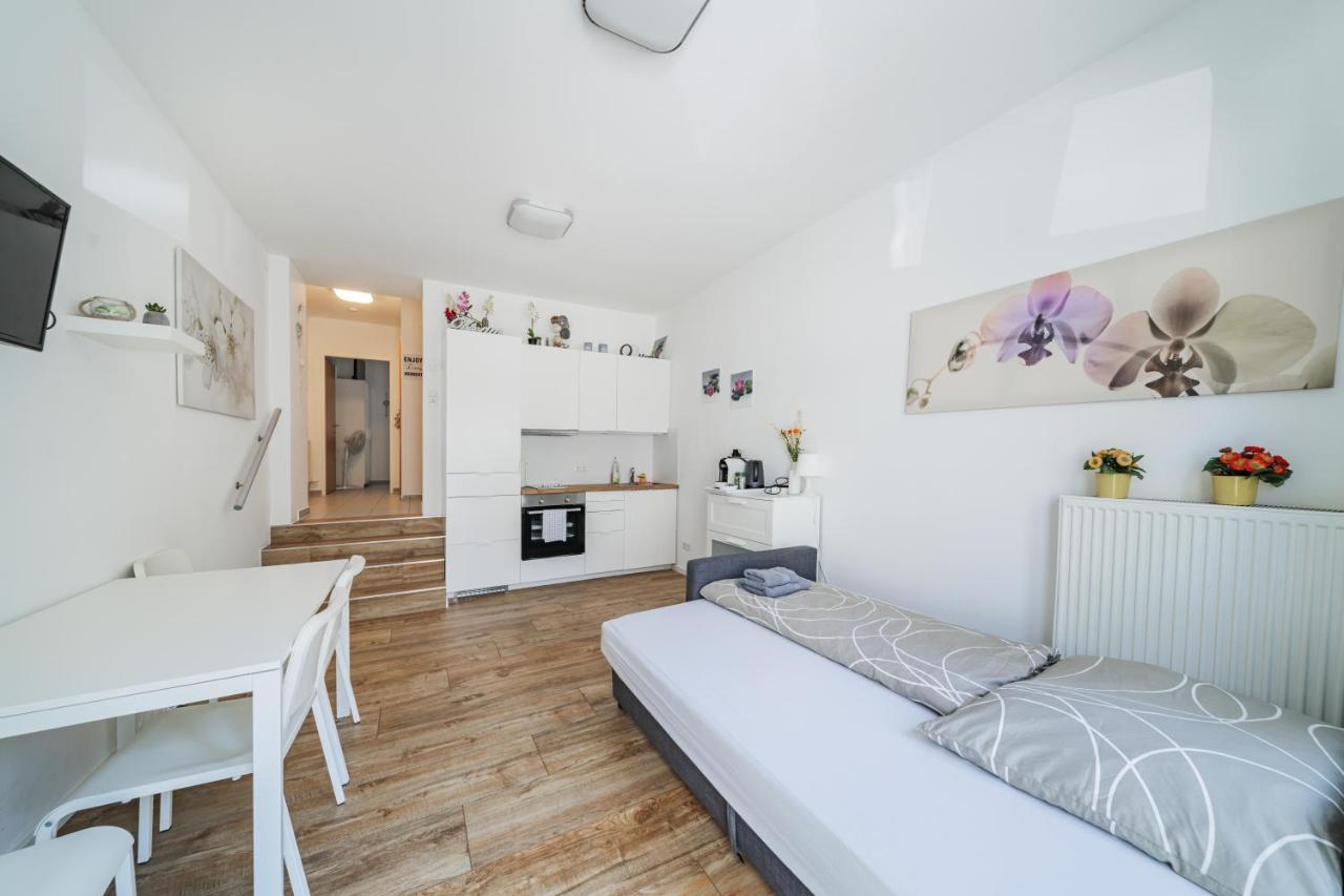 Modernes Appartement Nahe U-Bahn Und Schoenbrunn Wina Bagian luar foto