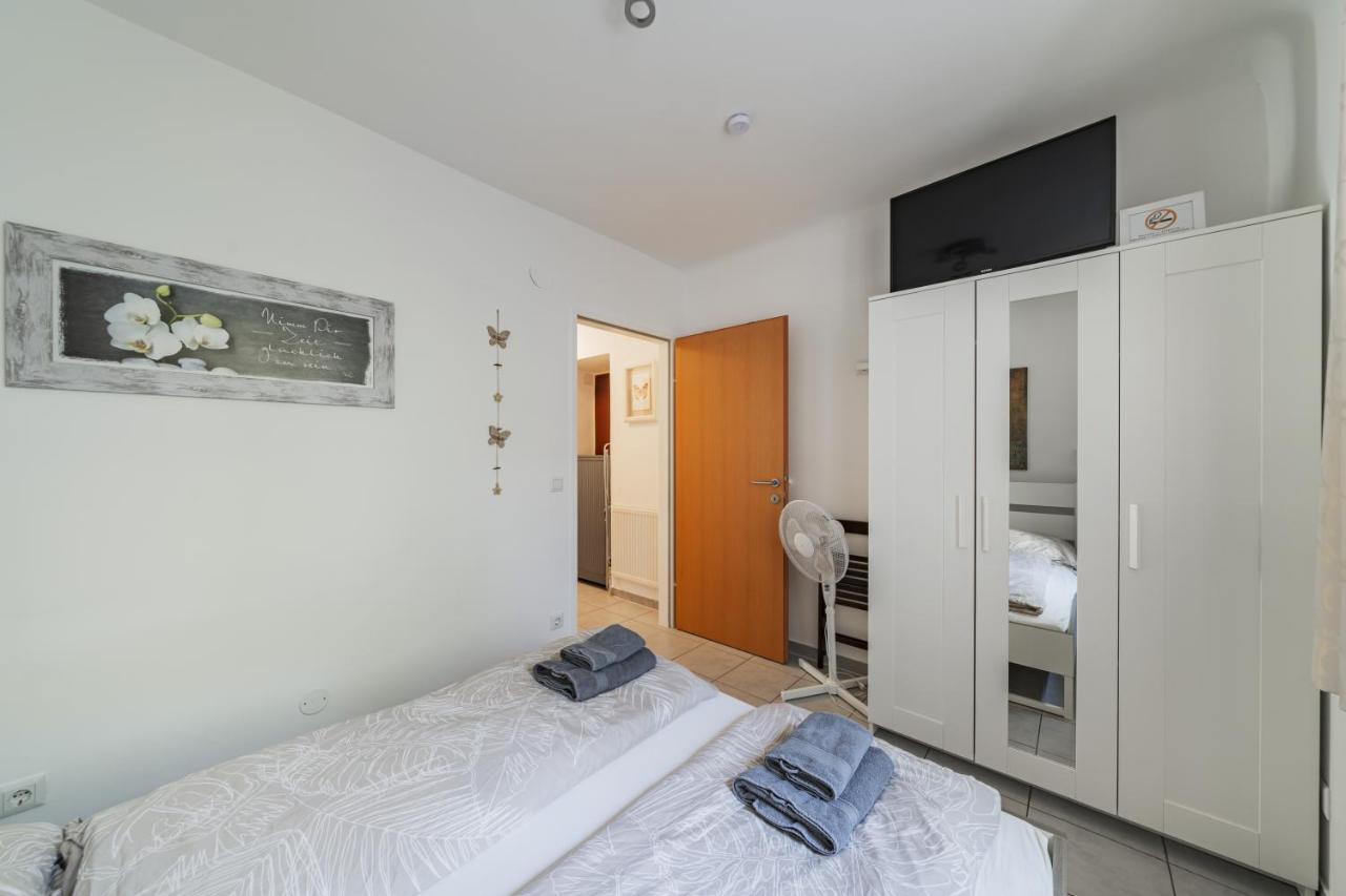 Modernes Appartement Nahe U-Bahn Und Schoenbrunn Wina Bagian luar foto